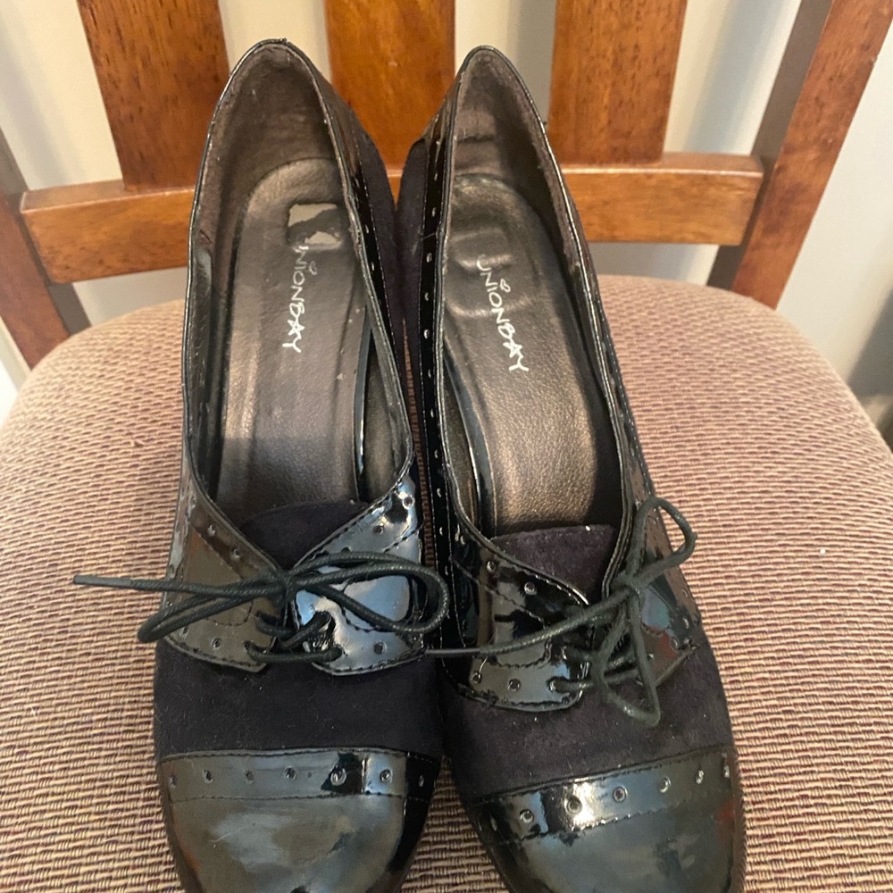 UNIONBAY Black Patent Lace-Up Heels